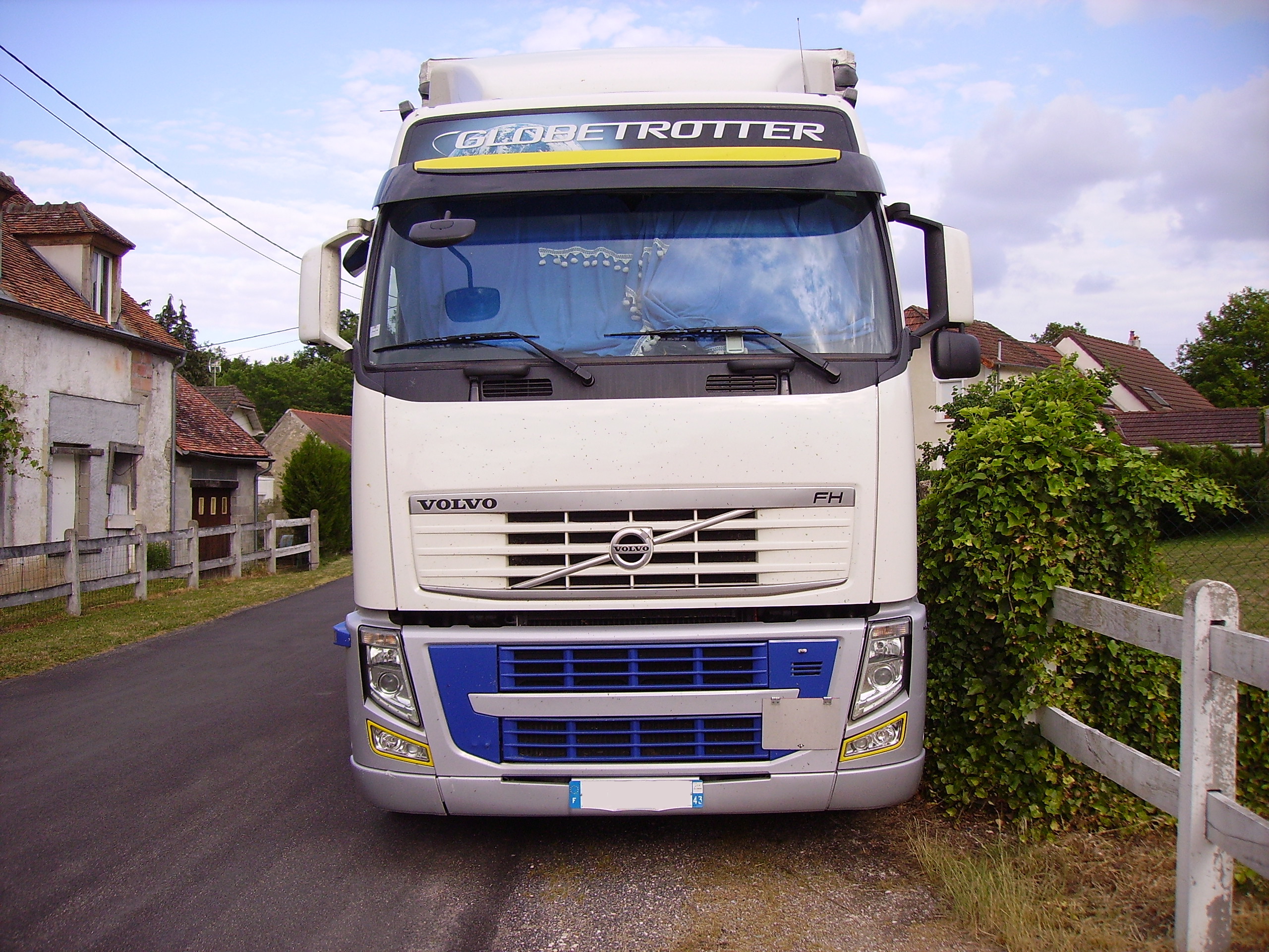 volvo truck front view