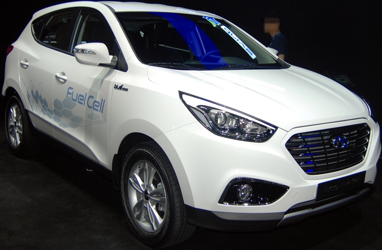 File:20140605 Hyundai Tucson ix Fuel Cell 01.jpg - Wikimedia Commons