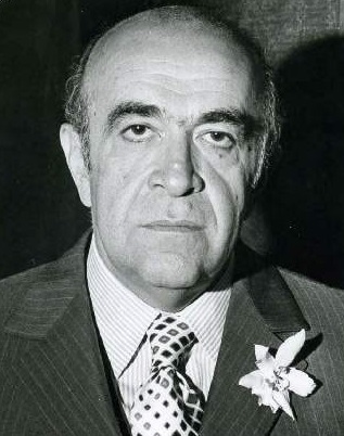 Amir_Abbas_Hoveyda-1976.jpg