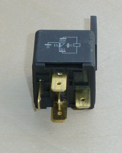 File:AutomotiveRelay.jpg