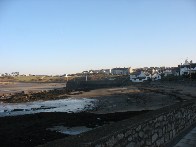 File:Beach north of the harbour breakwater at Cemaes - geograph.org.uk - 1194251.jpg