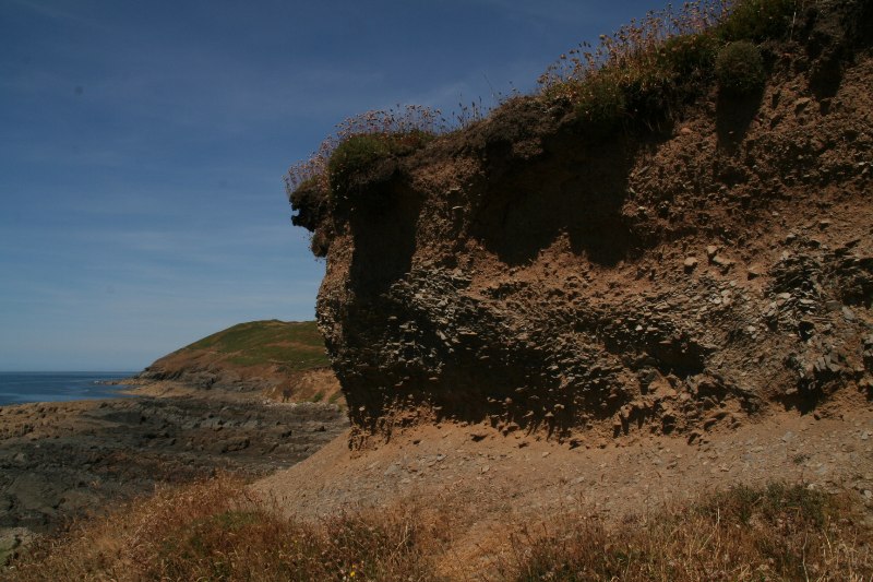 File:Between Croyde Bay and Baggy Point - geograph.org.uk - 5948587.jpg