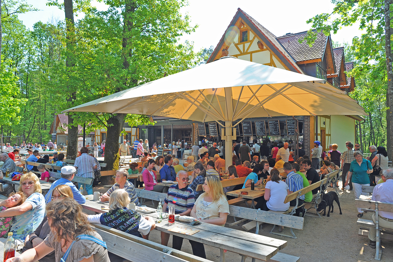 Das Brauhaus am Kreuzberg im Sommer 2011