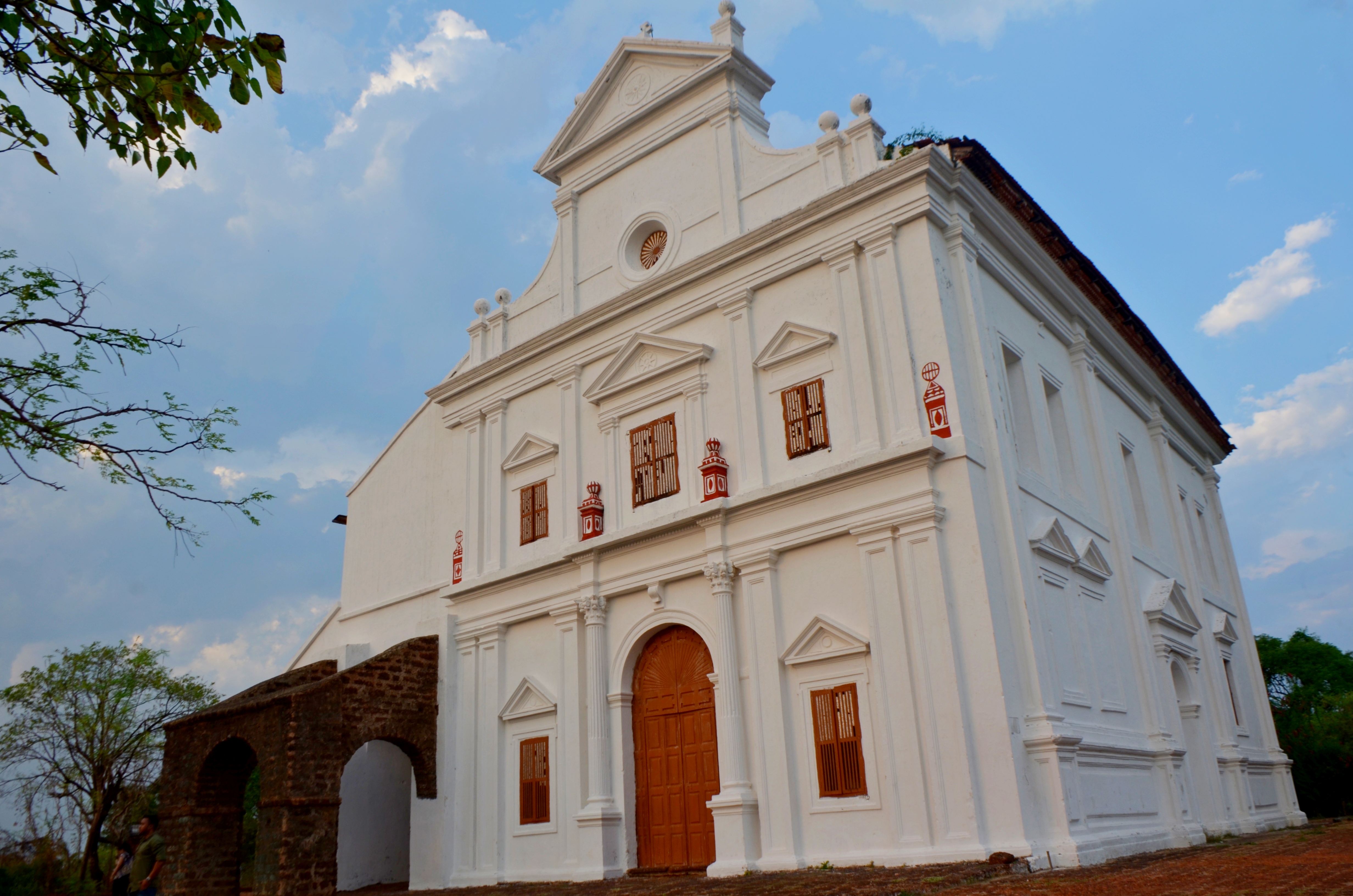 20+ Must Visit Churches In Goa: History, Location & Timings 4