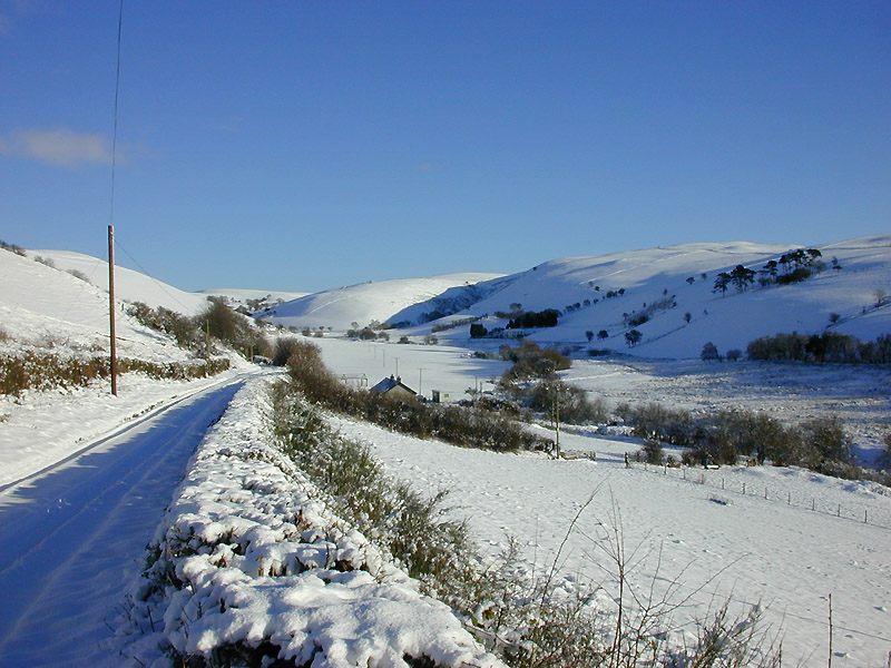 File:Cwm y Gledryd - geograph.org.uk - 1632176.jpg