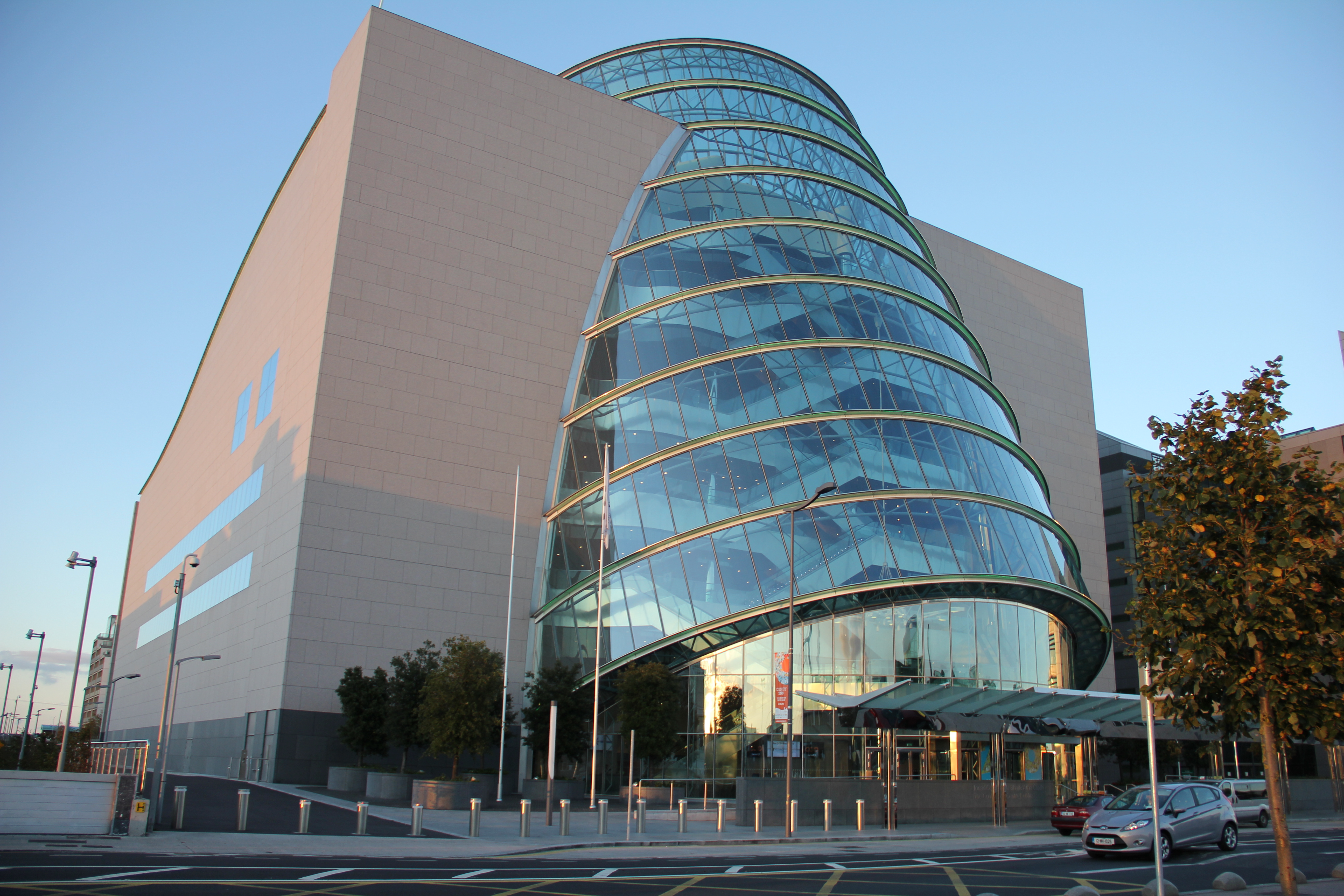 Convention Centre in the Dublin Docklands, Ireland by J.-H. Janßen (Wikipedia)