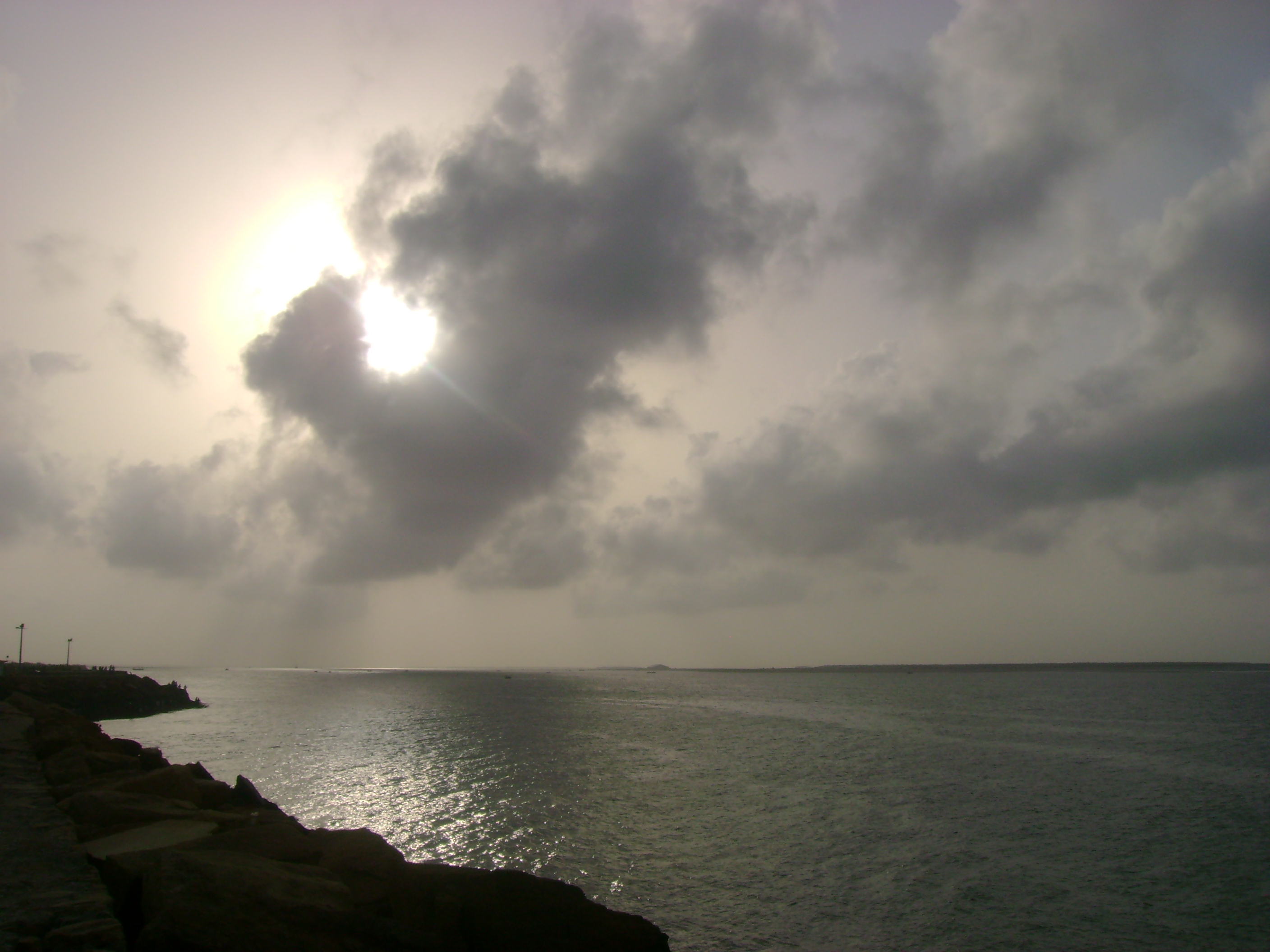 File:Karachi beach 01630.JPG - Wikipedia