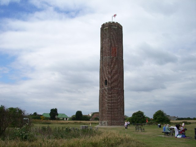 File:Naze Tower, Walton-on-the-Naze - geograph.org.uk - 90077.jpg