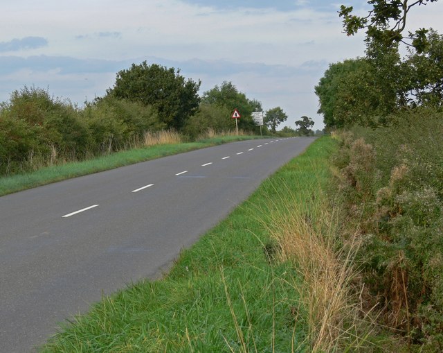 File:Northeast along Long Lane - geograph.org.uk - 982778.jpg