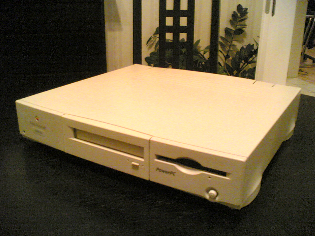 Power_Mac_6100_60.jpg