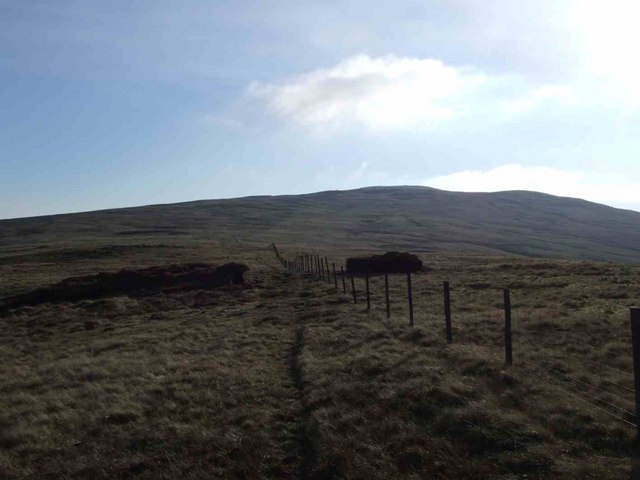 File:Ridge to the north of Pen Pumlumon Arwystli - geograph.org.uk - 273782.jpg