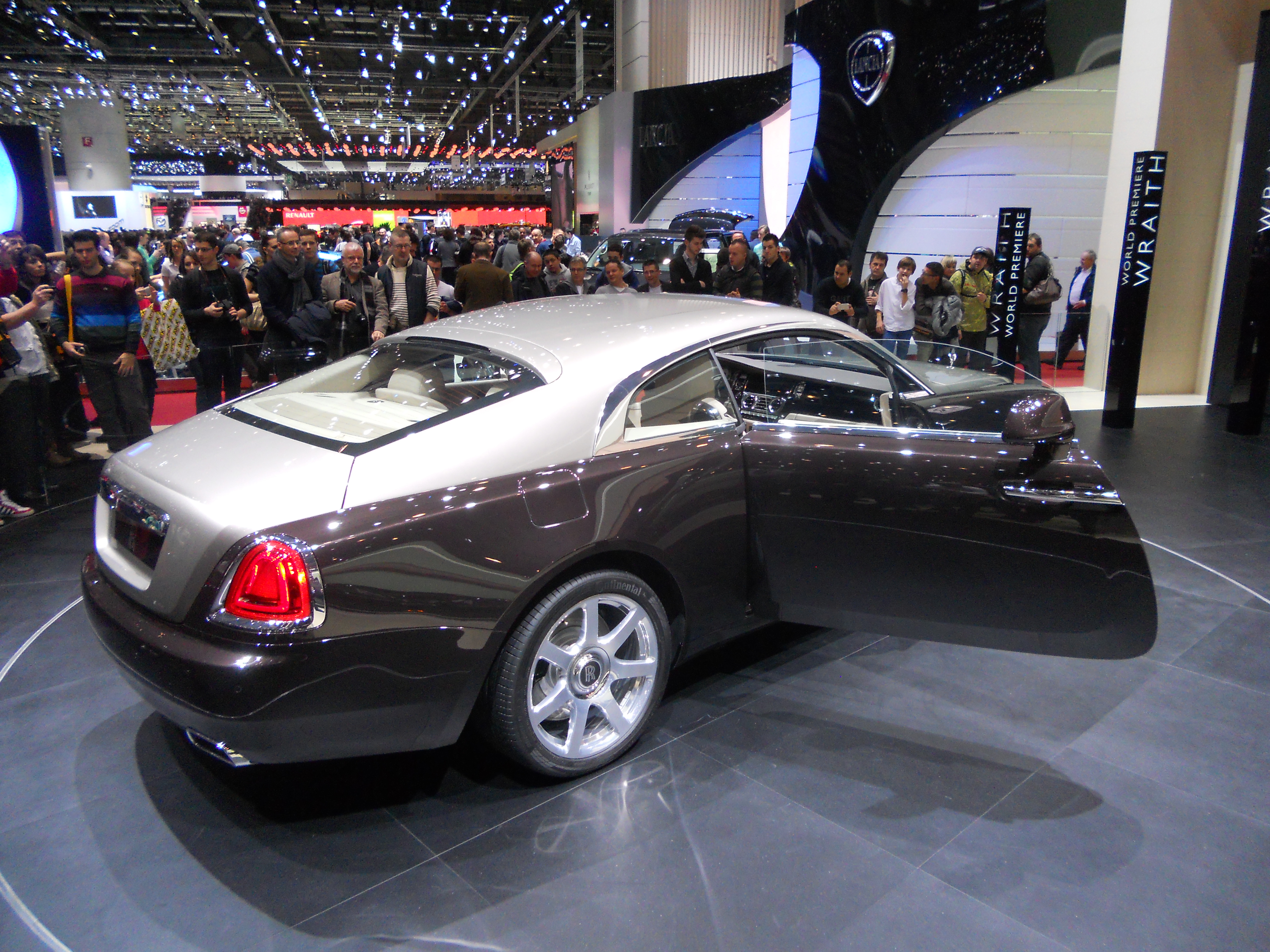 File:Rolls-Royce Wraith Genf 2019 1Y7A5147.jpg - Wikimedia Commons