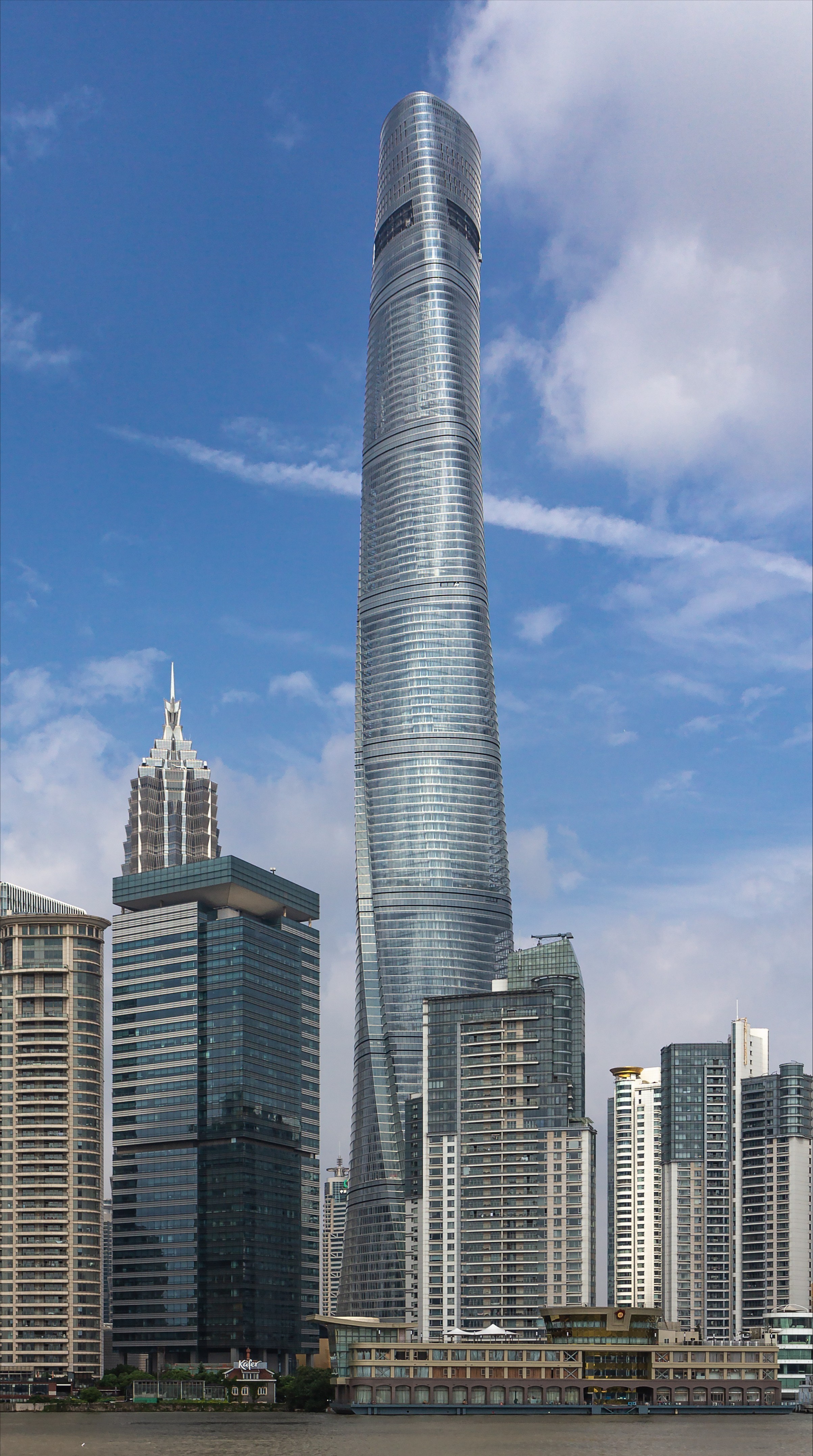Shanghai_-_Shanghai_Tower_-_0003%28cropped%29.jpg
