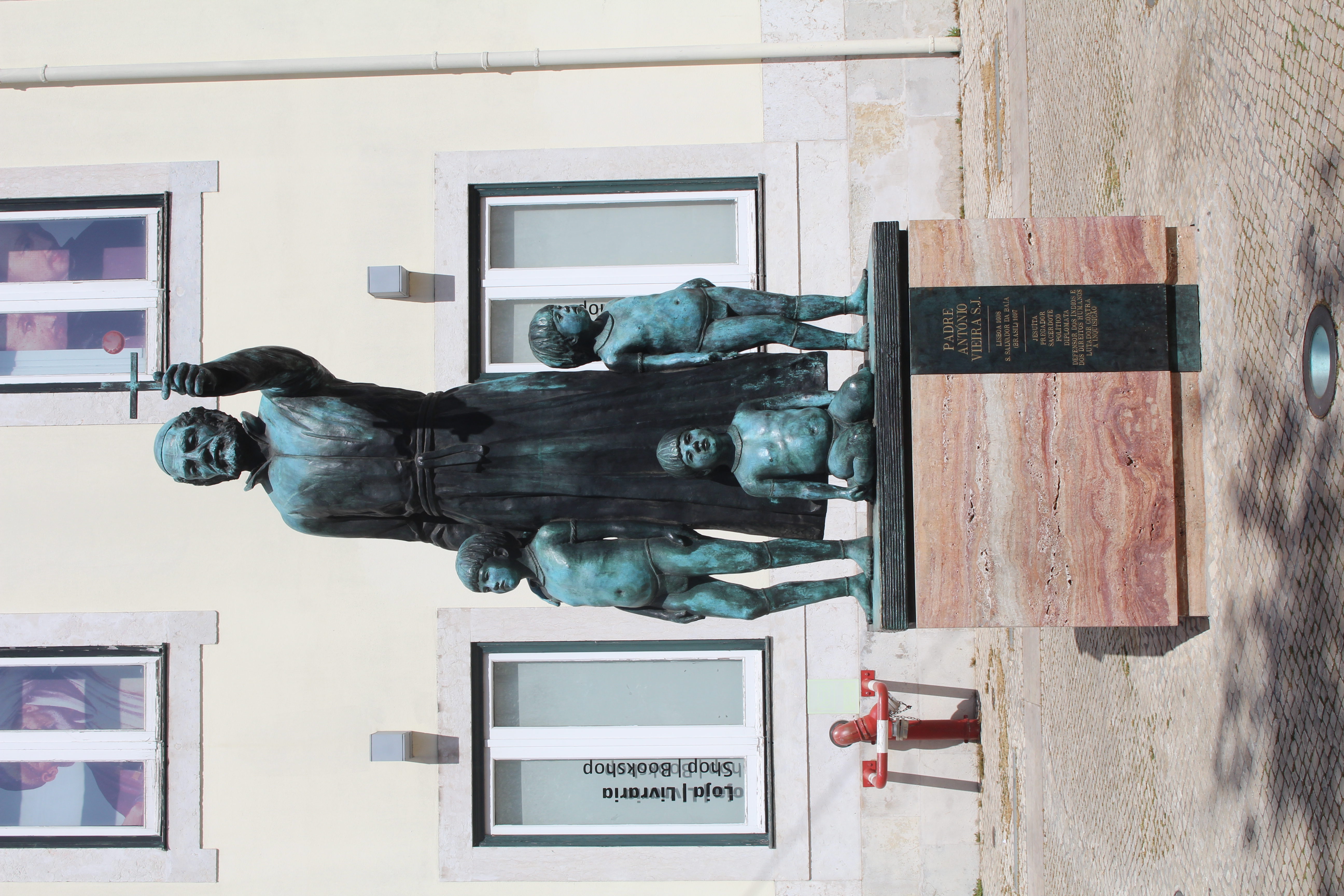 File:Statue Padre António Vieira Lisbonne  - Wikipedia