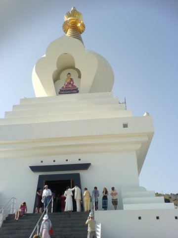 Archivo:Stupa de Benalmadena.jpg