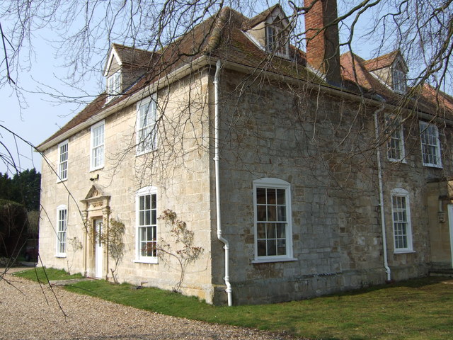 File:The Nunnery, Thetford - geograph.org.uk - 385365.jpg