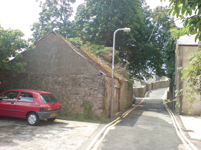 File:Up Castle Lane - geograph.org.uk - 896419.jpg