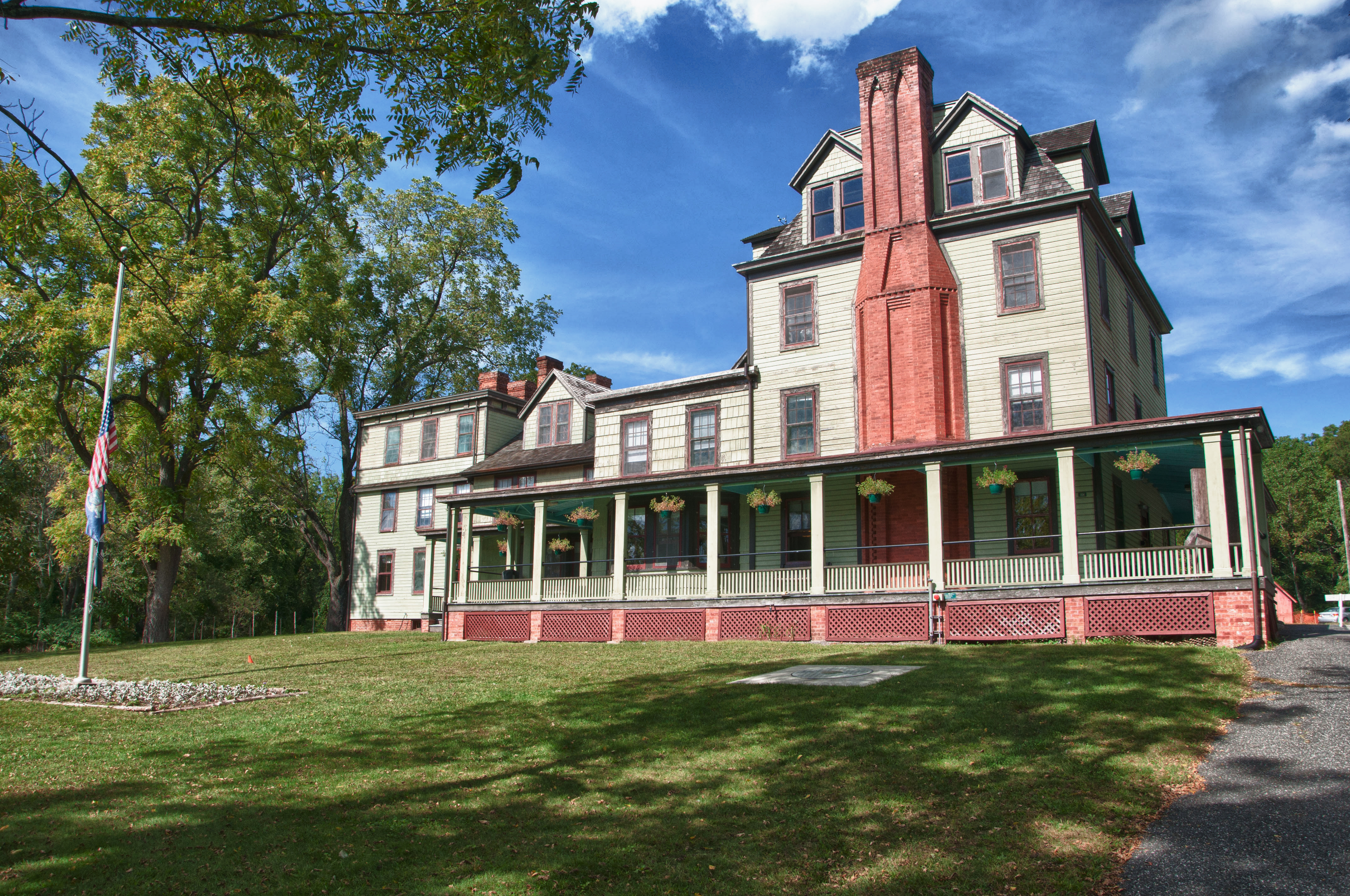 Caleb Smith State Park Parking