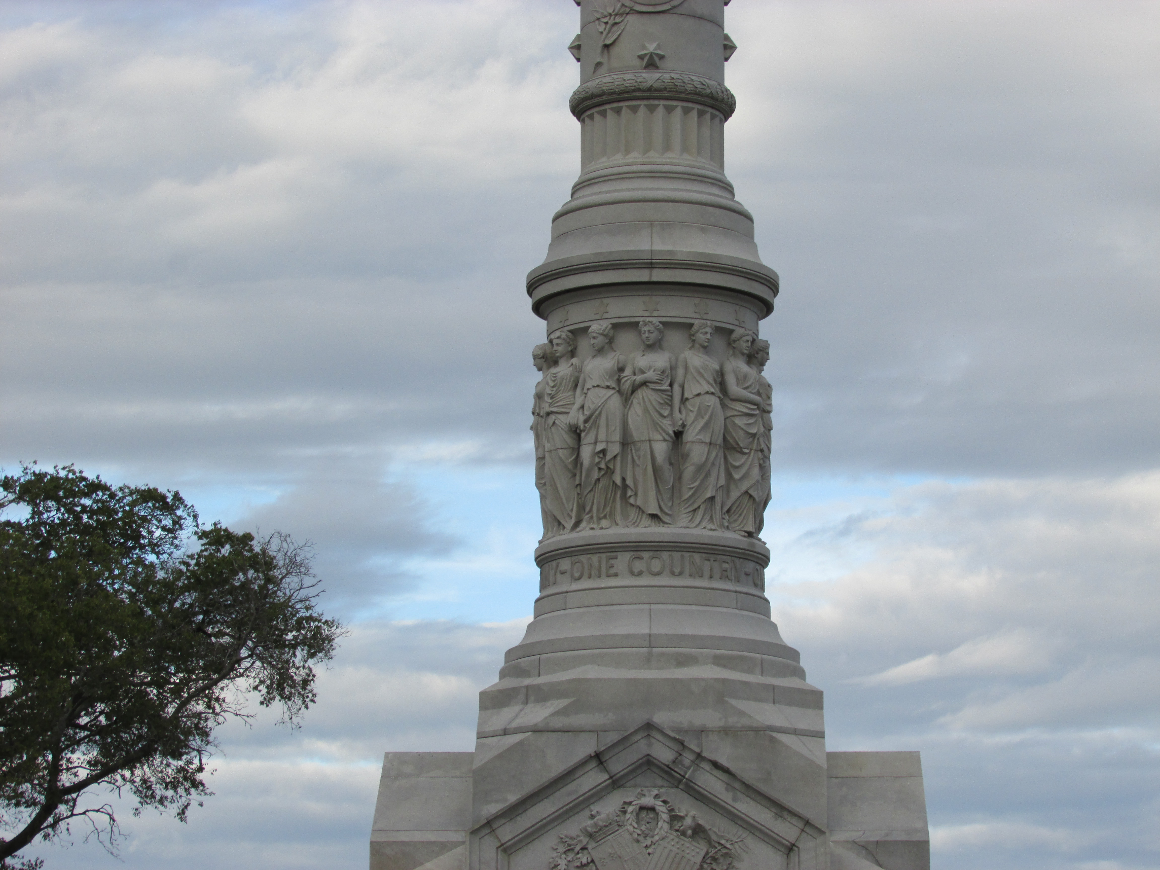 Мемориальный 5 букв. 1*50*5 Памятник. There are many Monuments and Victory Memorials in Russia Country. Картинки для детей.