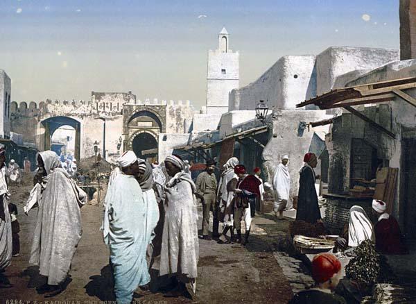 File:A street in Kairouan - Tunisia - 1899.jpg