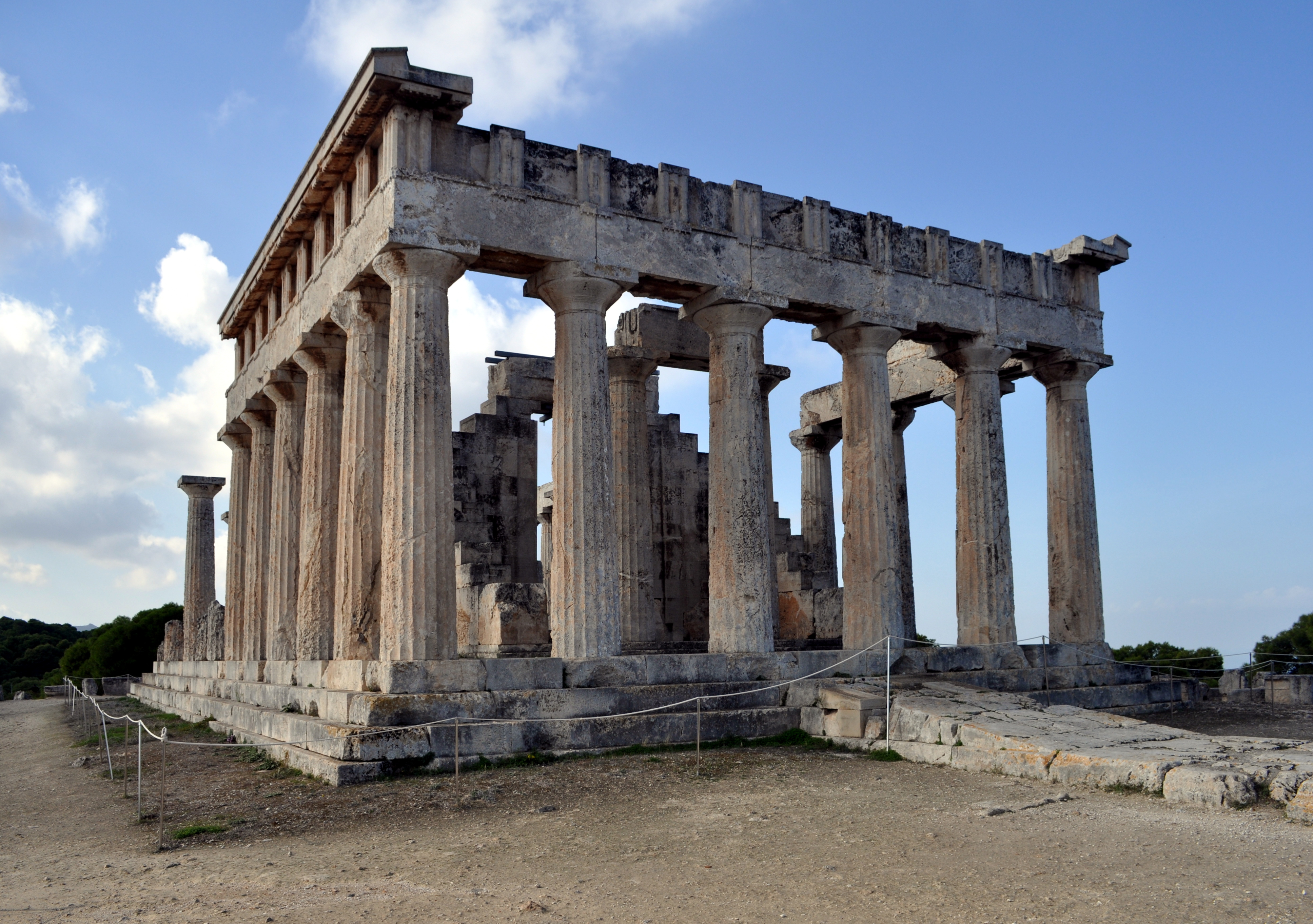 Aegina - Temple of Aphaia 03.jpg. 