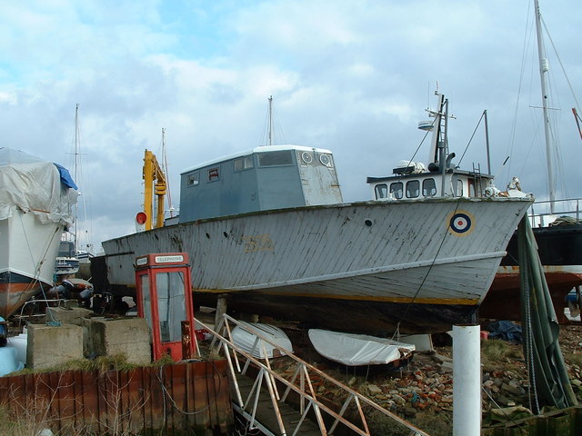 File:Air sea rescue launch - geograph.org.uk - 729022.jpg