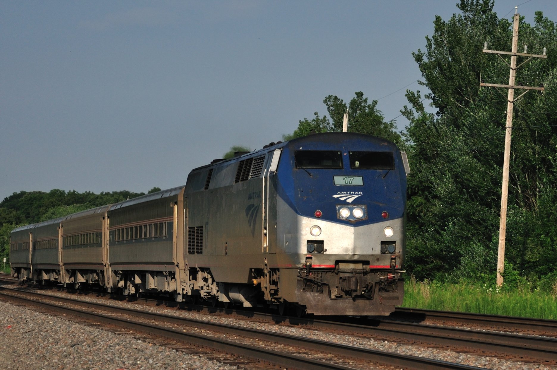 File:Amtrak Train No. 383 the Illinois Zephyr pulled by 