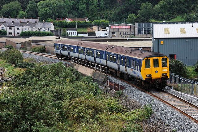 File:Approaching Larne Town station - geograph.org.uk - 244830.jpg