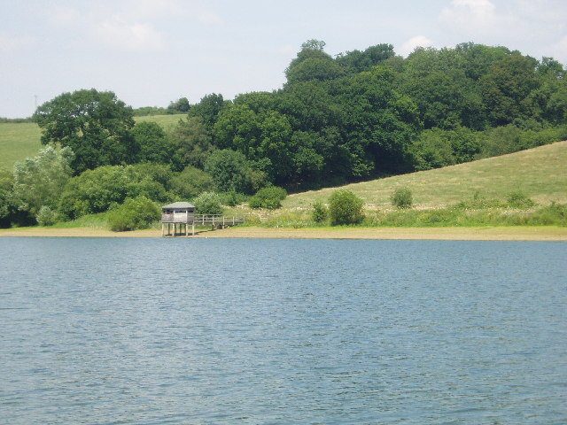 Ardingly Reservoir - bird hide - geograph.org.uk - 26810