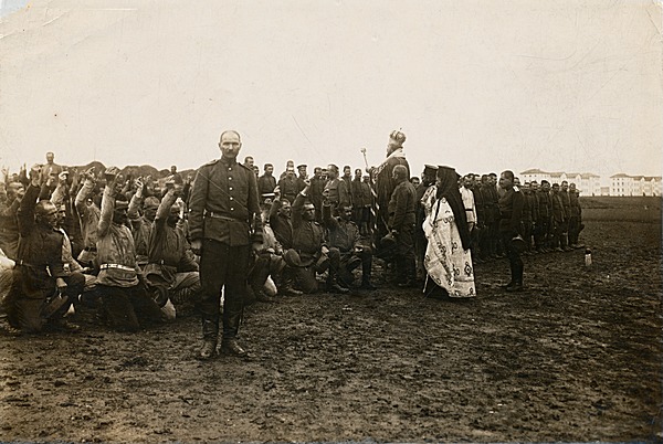 File:Bulgarian Soldiers from the Macedonian Regiment Taking an Oath before Neophyte of Skopje.jpg