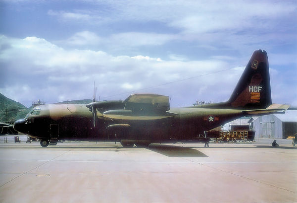 File:C-130A 57-0460 VNAF TanSonNhut 1972.jpg