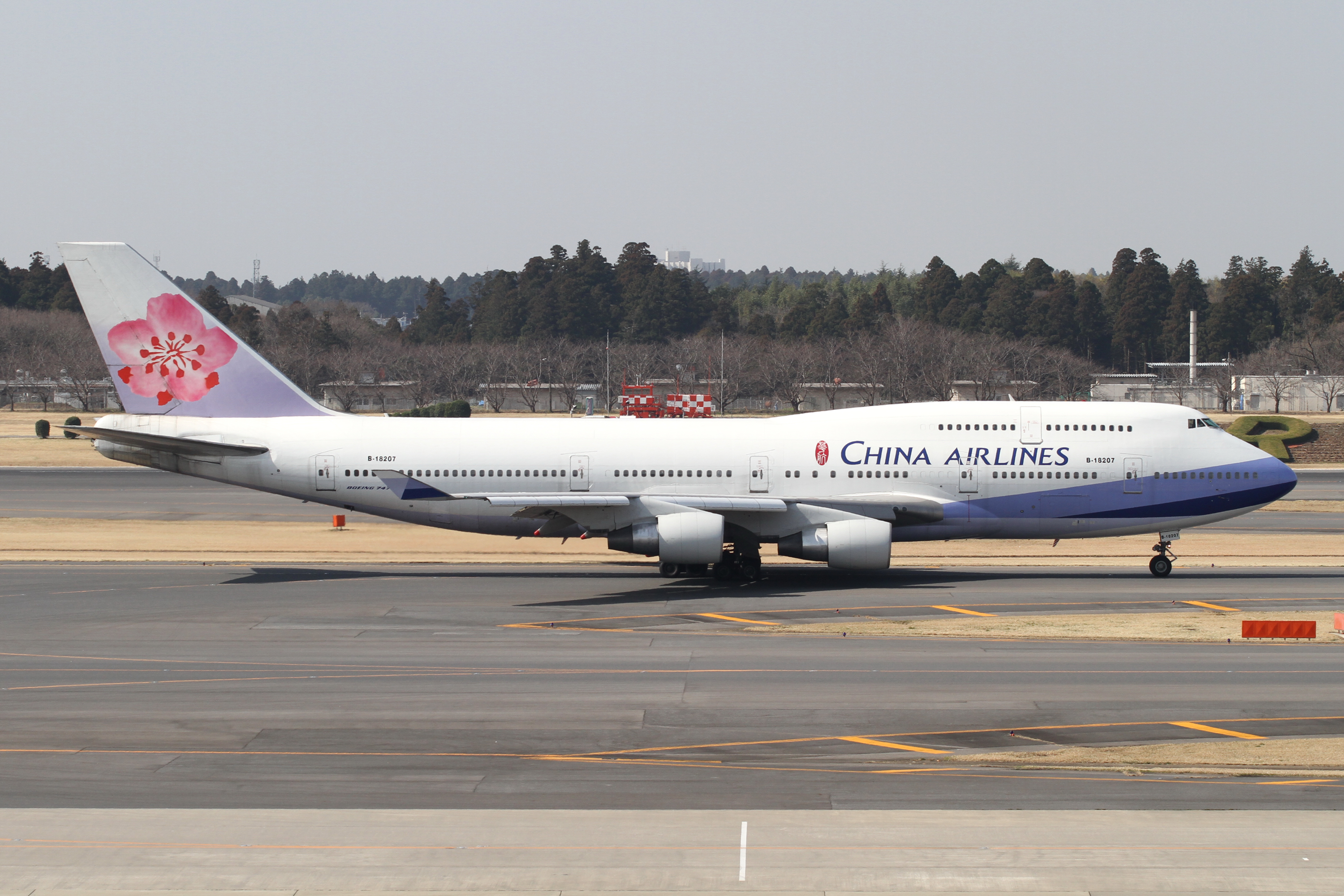 File:China Airlines B747-400(B-18207) (4497087438).jpg - Wikimedia