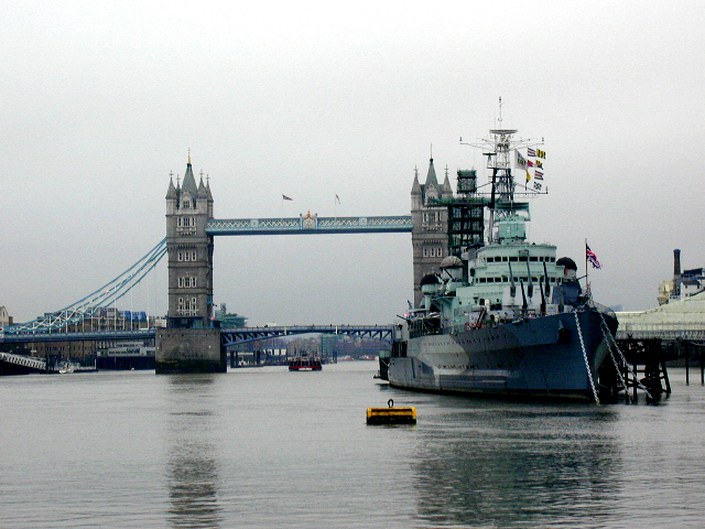 File:HMS Belfast and Tower Bridge - geograph.org.uk - 1069530.jpg