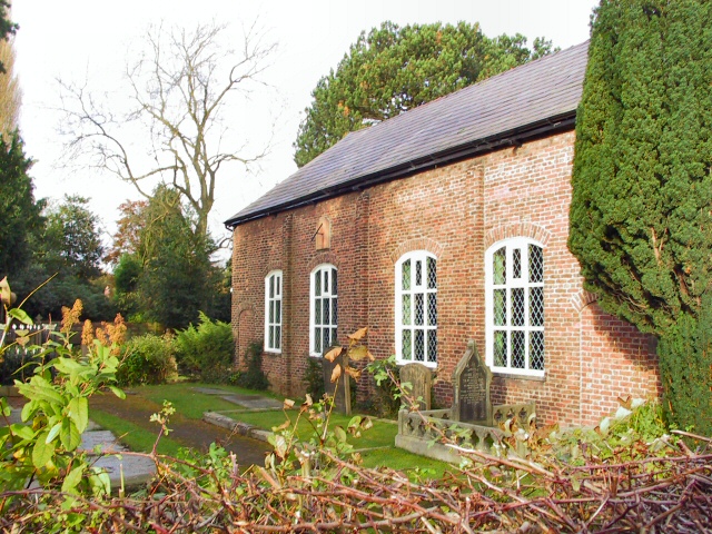 File:Hale Chapel - geograph.org.uk - 78999.jpg