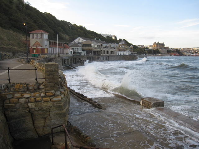 File:High tide in front of Scarborough Spa - geograph.org.uk - 1532502.jpg  - Wikimedia Commons