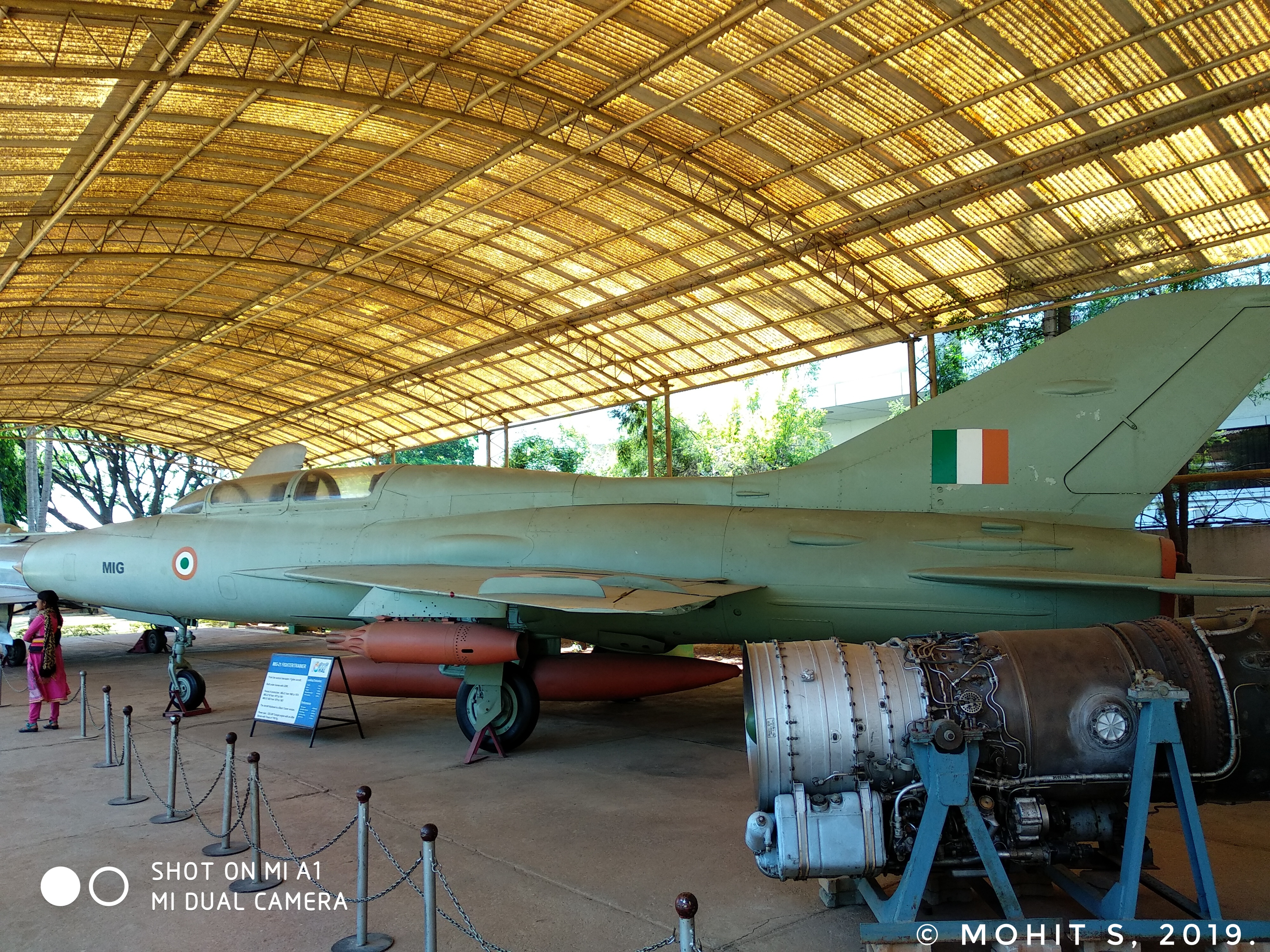 File:Indian Airforce MIG-21 trainer fighter jet. (48962599203).jpg - Wikimedia Commons