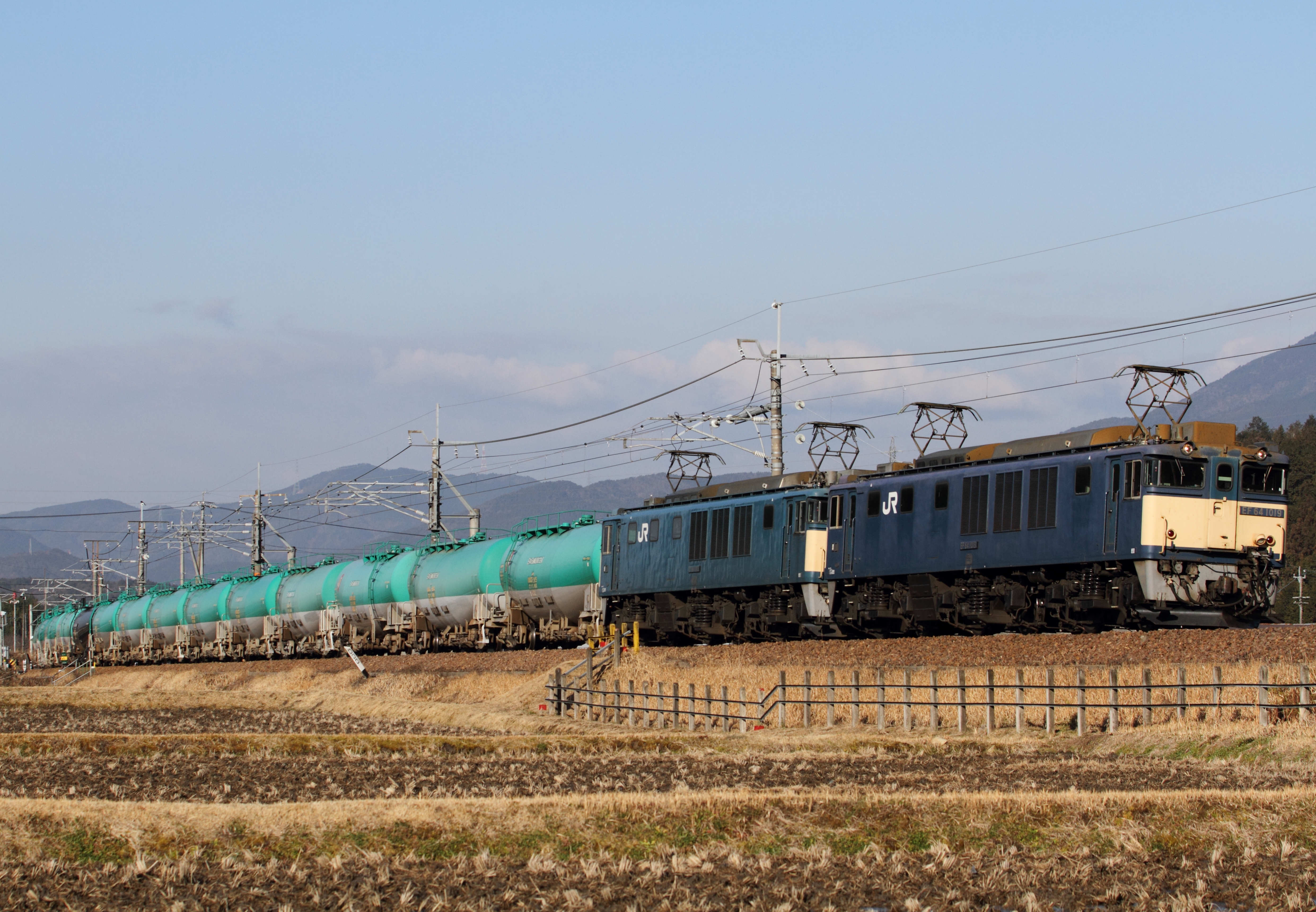 中央西線・客車列車・EF64 1000番台＋DD51＋シキ貨物。 - www 