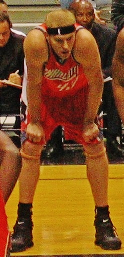 <span class="mw-page-title-main">Jake Voskuhl</span> American basketball player