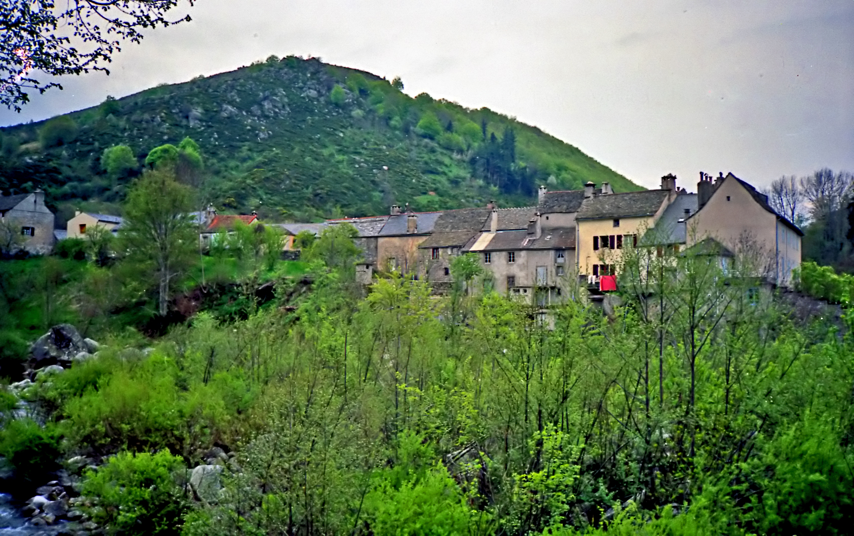 Montvert. Фос город. Муре в верхней Гаронне.