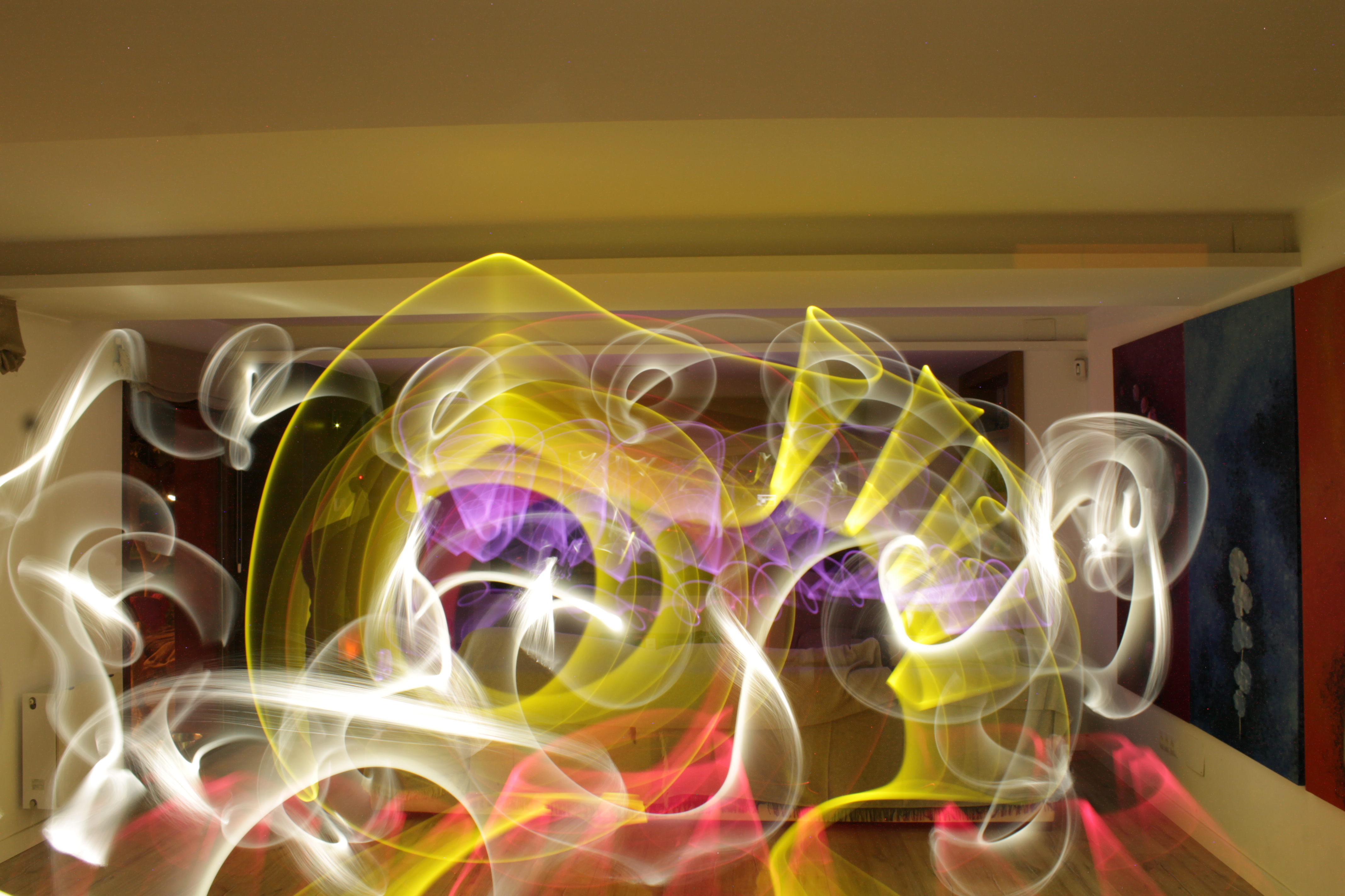 File:Light painting Test.jpg - Wikimedia Commons