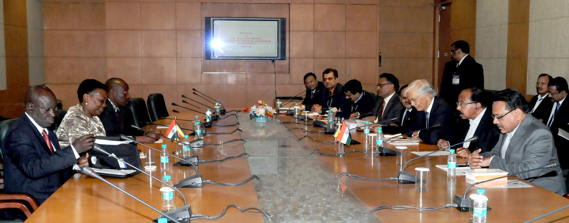 M. Veerappa Moily and the Minister of Energy and Mineral Development, Uganda, Eng. Irene Muloni, in a bilateral meeting, during the 11th International Oil & Gas Conference and Exhibition - PETROTECH-2014, in Noida