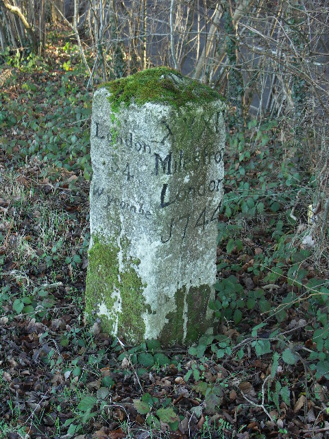 Milestone, Studley Green - geograph.org.uk - 104420.jpg