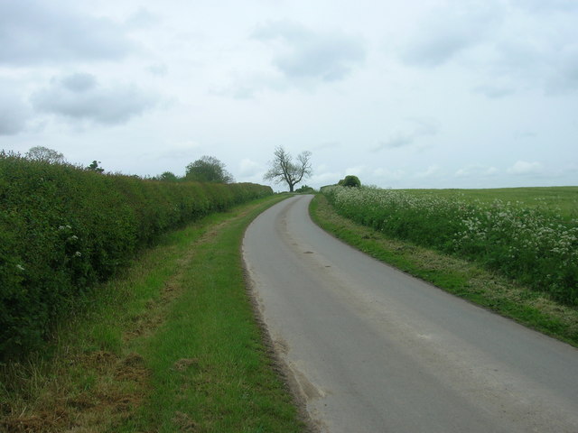 File:Minor Road Towards Church Farm - geograph.org.uk - 1308123.jpg