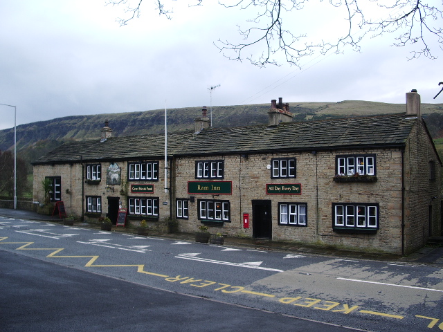 File:Ram Inn, Holme Chapel - geograph.org.uk - 770558.jpg