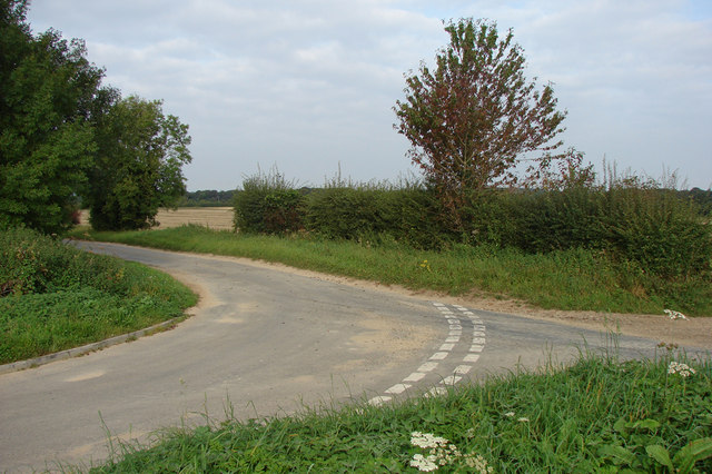 File:Road Junction at Paston's Clump - geograph.org.uk - 549570.jpg