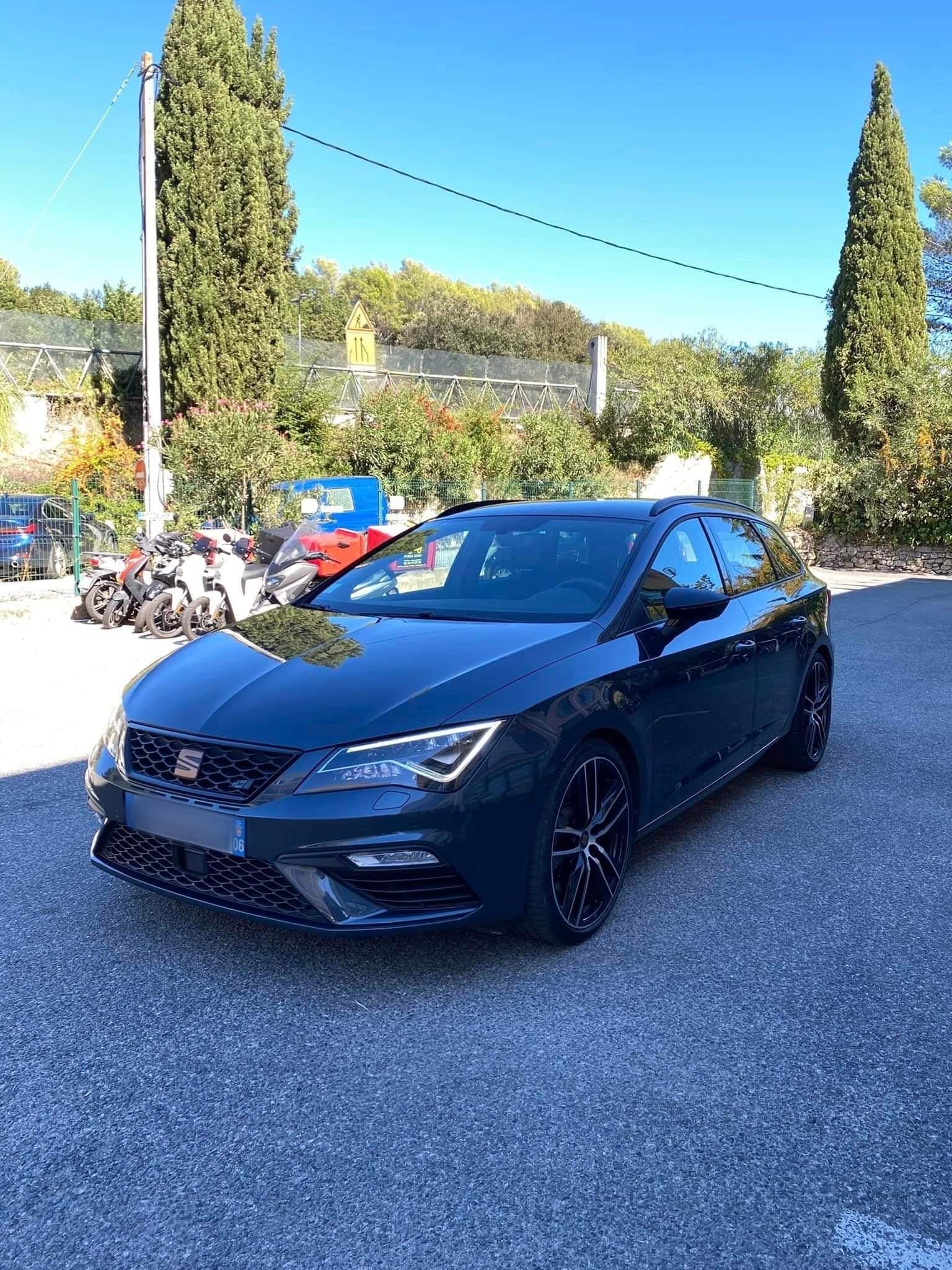 Fichier:Seat Leon 5F Cupra Break phase 2 avec filtre à particules