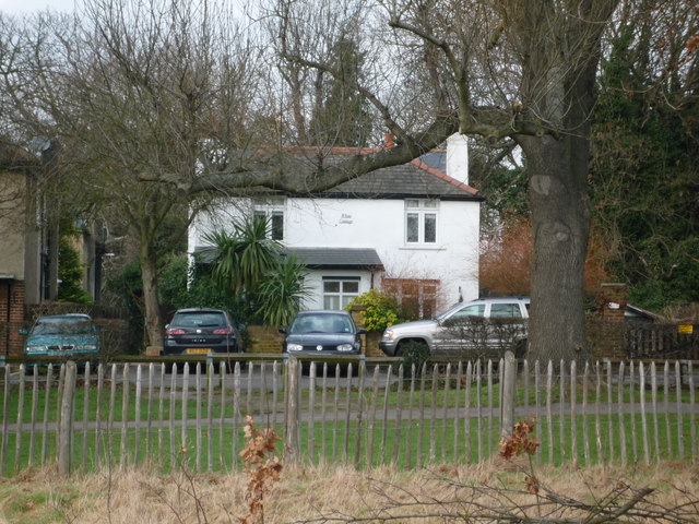 File:The White Cottage, Church Road, Hanwell - geograph.org.uk - 1165189.jpg