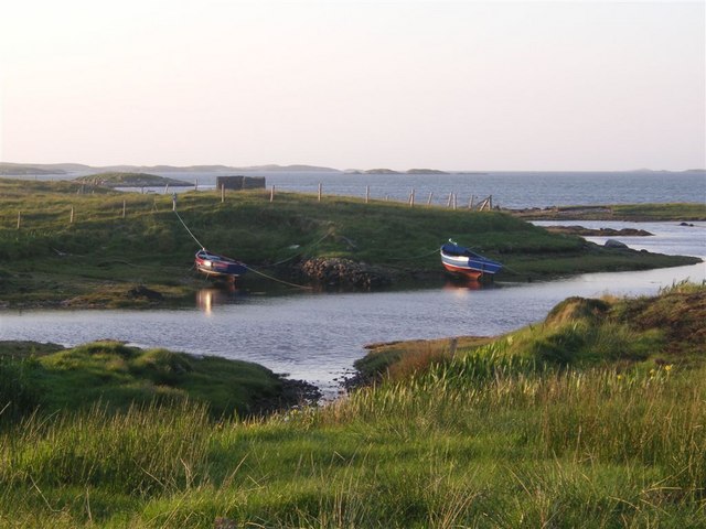 File:The little harbour at Ard-an-eoin, on the Oitir Bheag - geograph.org.uk - 642145.jpg