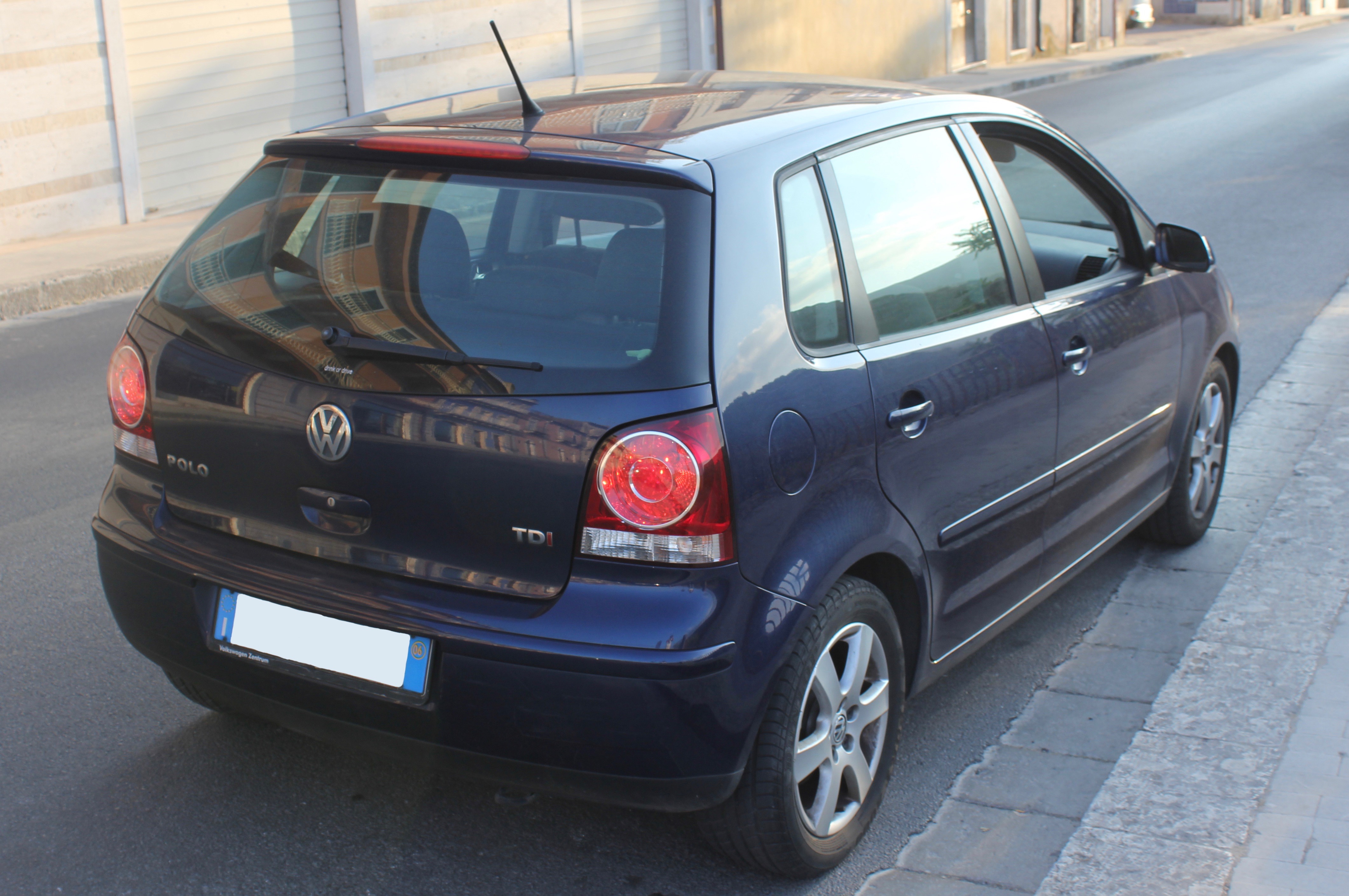 File:VW Polo 9N3 GC9.jpg - Wikimedia Commons