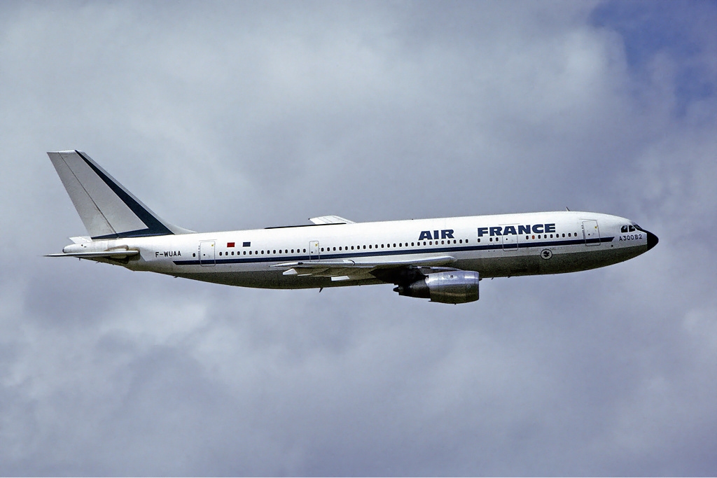 <br/><br/>Air France A300B2 at Farnborough Airshow in 1974